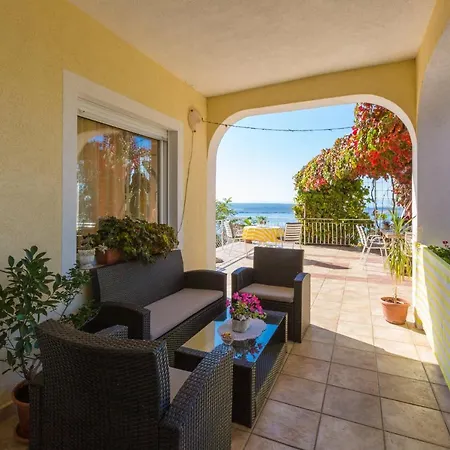 Ljiljana D * Dramalj