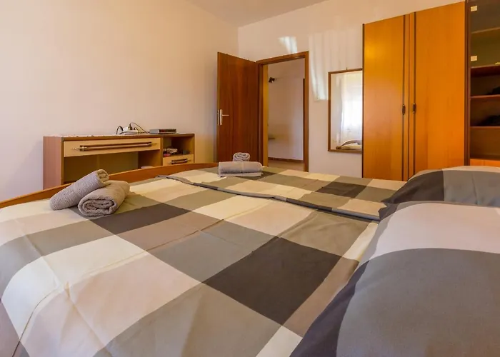 Apartamento Ljiljana D *